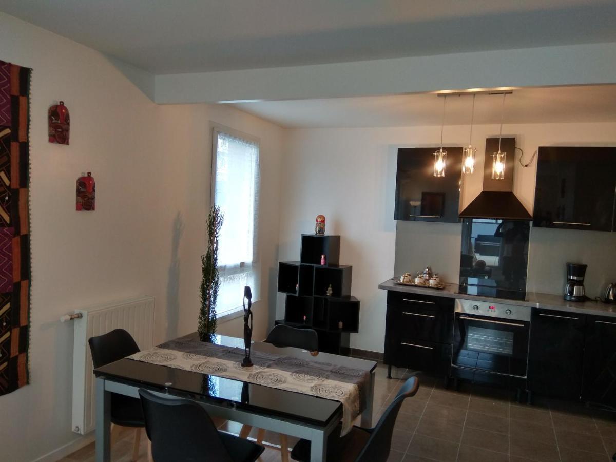 Saint Denis Appartement 2 Chambres Avec Parking المظهر الخارجي الصورة